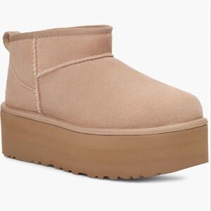 New UGG Mini Tan Platform Boots